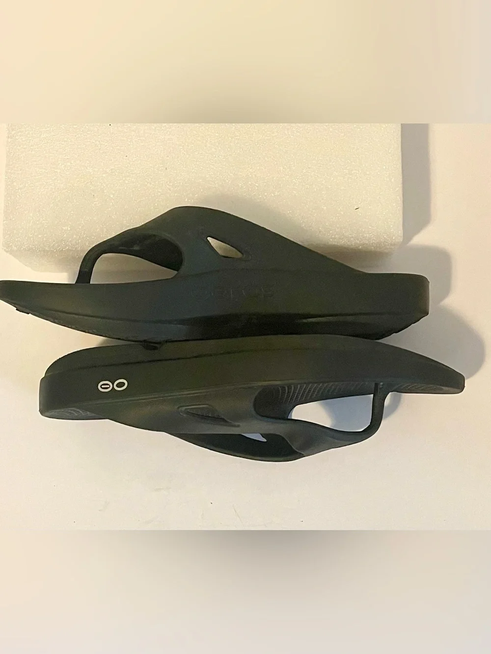 OOFOS Original Recovery Thong Sandals